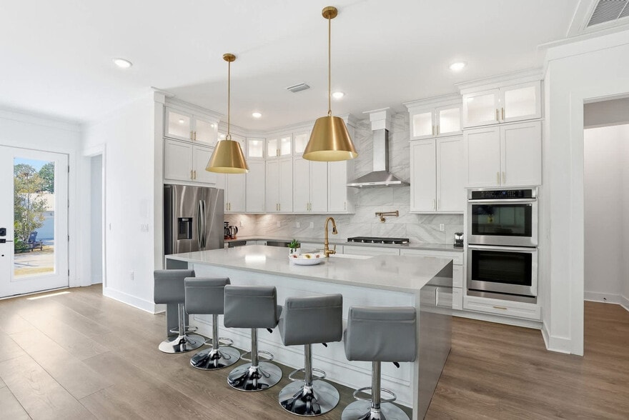 Building Photo - 120 Dune Dr