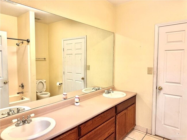 Building Photo - 6804 S Naranja Ln