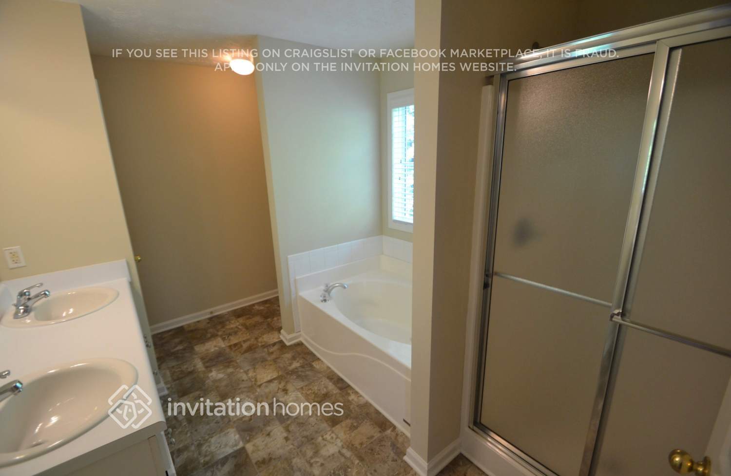 Building Photo - 2802 Wynhaven Oaks Way