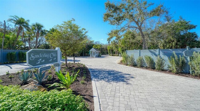Building Photo - 7665 Sanderling Rd