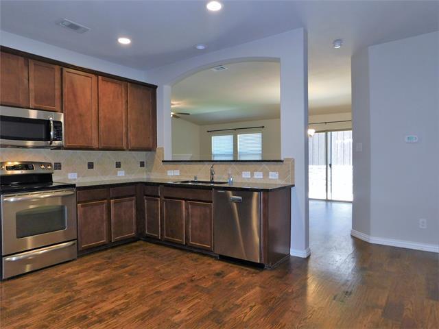 Building Photo - 4502 Baytree Ave