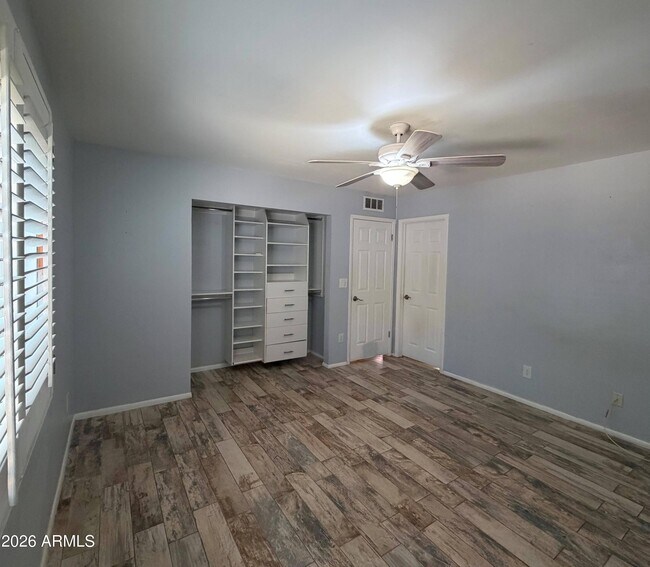 Building Photo - 11815 N 65th Dr