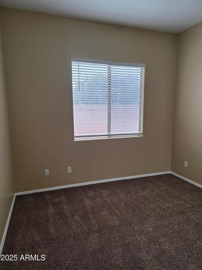 Building Photo - 12929 W Vista Paseo Dr