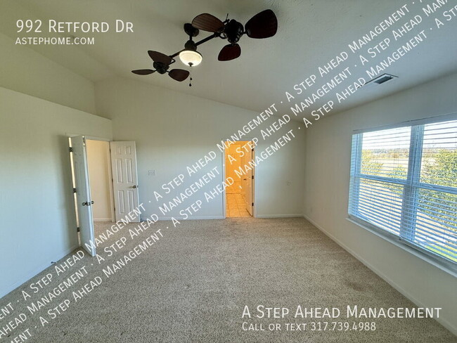 Building Photo - 992 Retford Dr