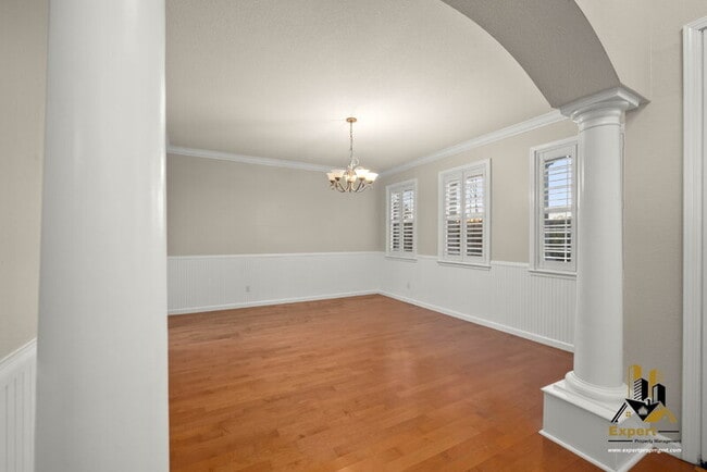 Building Photo - 5291 Bryant Rd