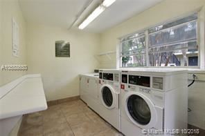 Building Photo - 2 br, 2 bath  - 7600 NW 5th St Unit