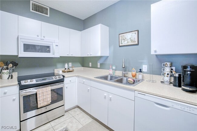 Building Photo - 1040 Hancock Creek S Blvd