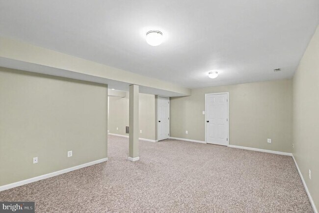 Building Photo - 3915 Carlyle Ct