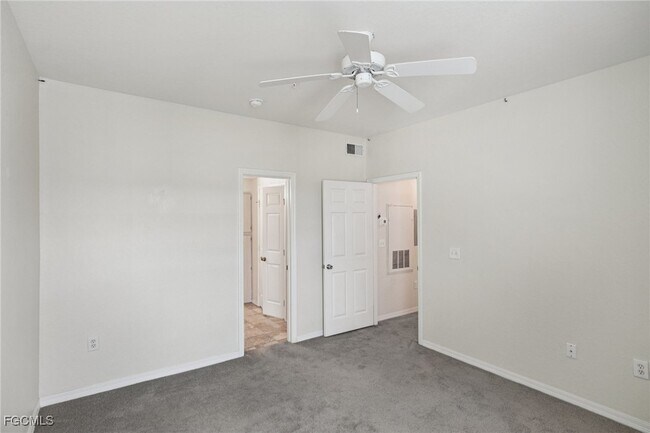 Building Photo - 23580 Walden Center Dr