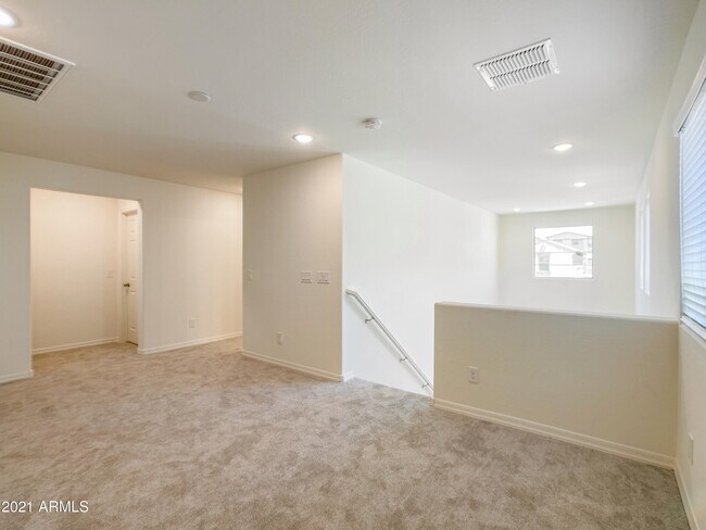 Building Photo - 8847 Fleetwood Ln