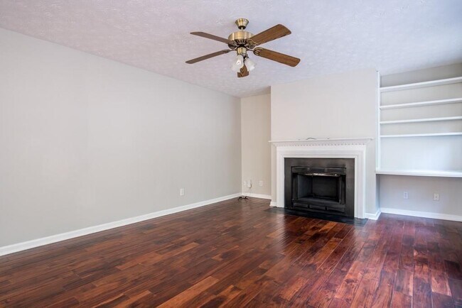 Building Photo - 1078 River Plantation Dr