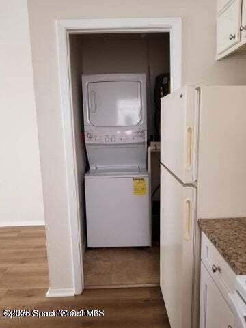 Building Photo - 650 Is Clb Ct