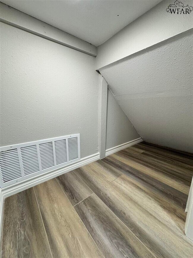 Building Photo - 5237 Catskills Dr