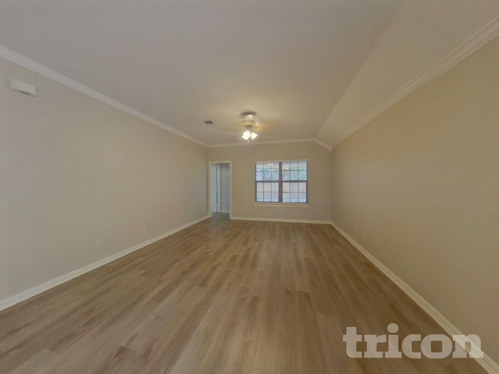 Building Photo - 804 Rambling Ct