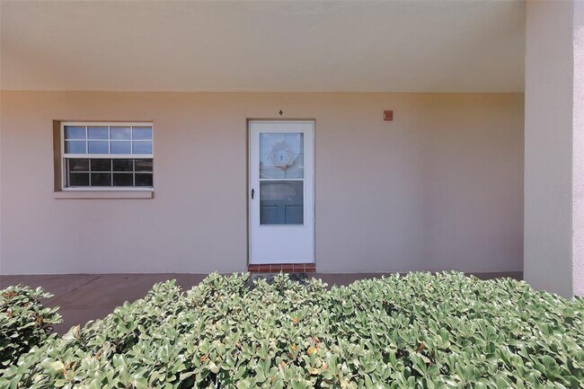 Building Photo - 10215 Regal Dr