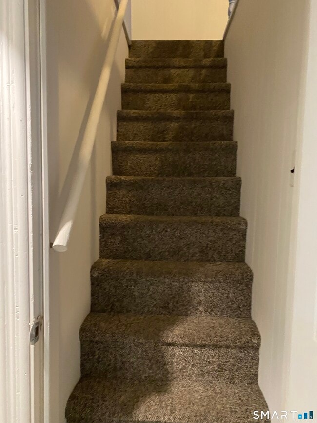 Building Photo - 57 Vine St