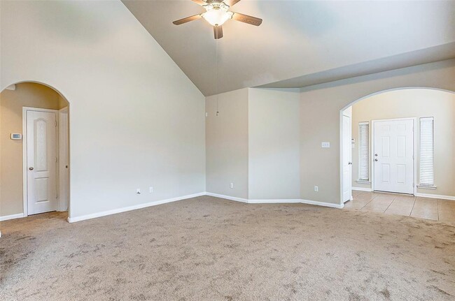 Building Photo - 22402 Lavaca Ranch Ln