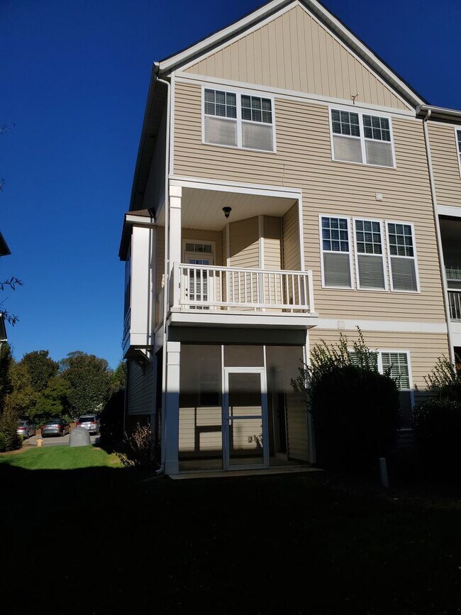 Beautiful 4BR Townhome in Skybrook 819 Skybrook Falls Dr Huntersville NC 28078 Apartment Finder