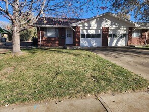 Building Photo - 2 Bedroom Home in Longmont