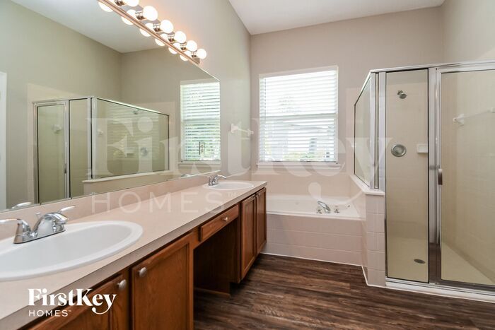 Building Photo - 1080 Meadow Pointe Ct