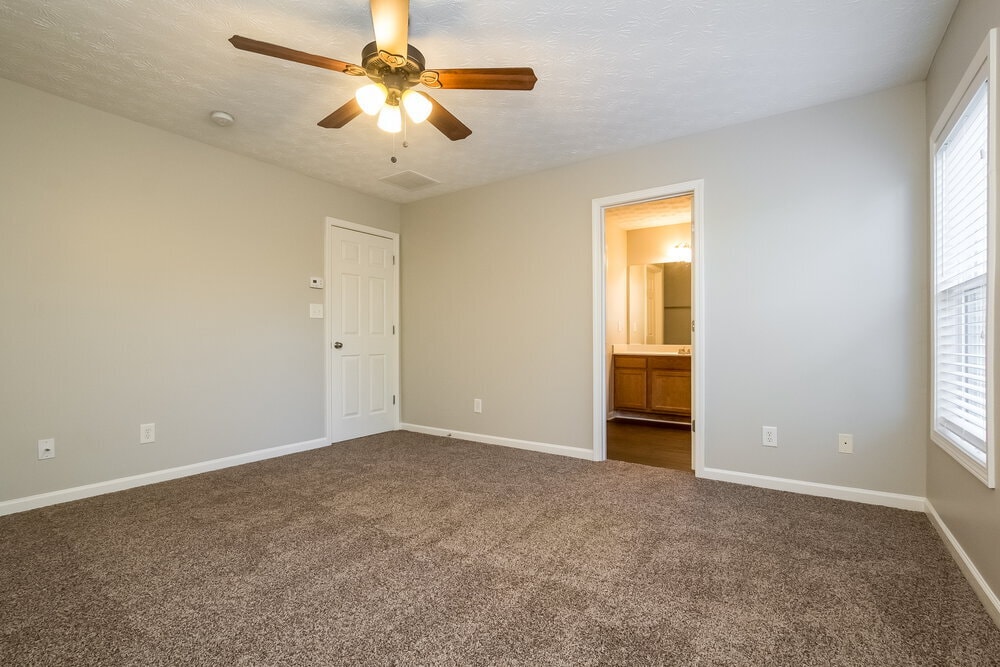 Building Photo - 541 Double Creek Dr