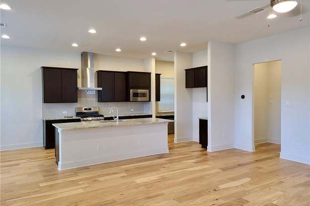 Building Photo - 1265 Summerbrooke Cir