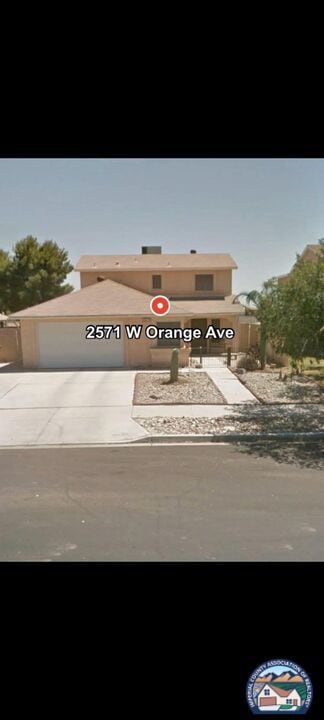 Building Photo - 2571 W Orange Ave