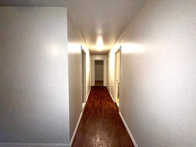 Building Photo - Freshly Painted 4 Bedroom Bungalow/ Vouche...