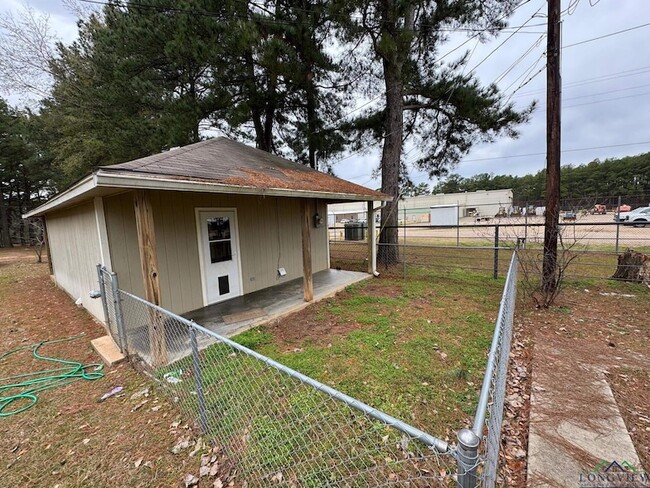 Building Photo - 280 Joy Ln