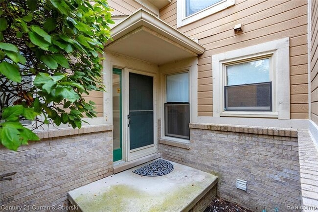 Building Photo - 9429 Westwind Dr