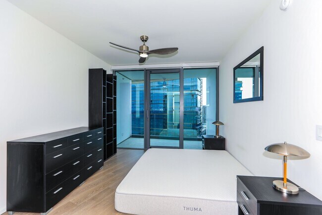 Building Photo - KOULA 2b2b1pkg Ready to Move In!