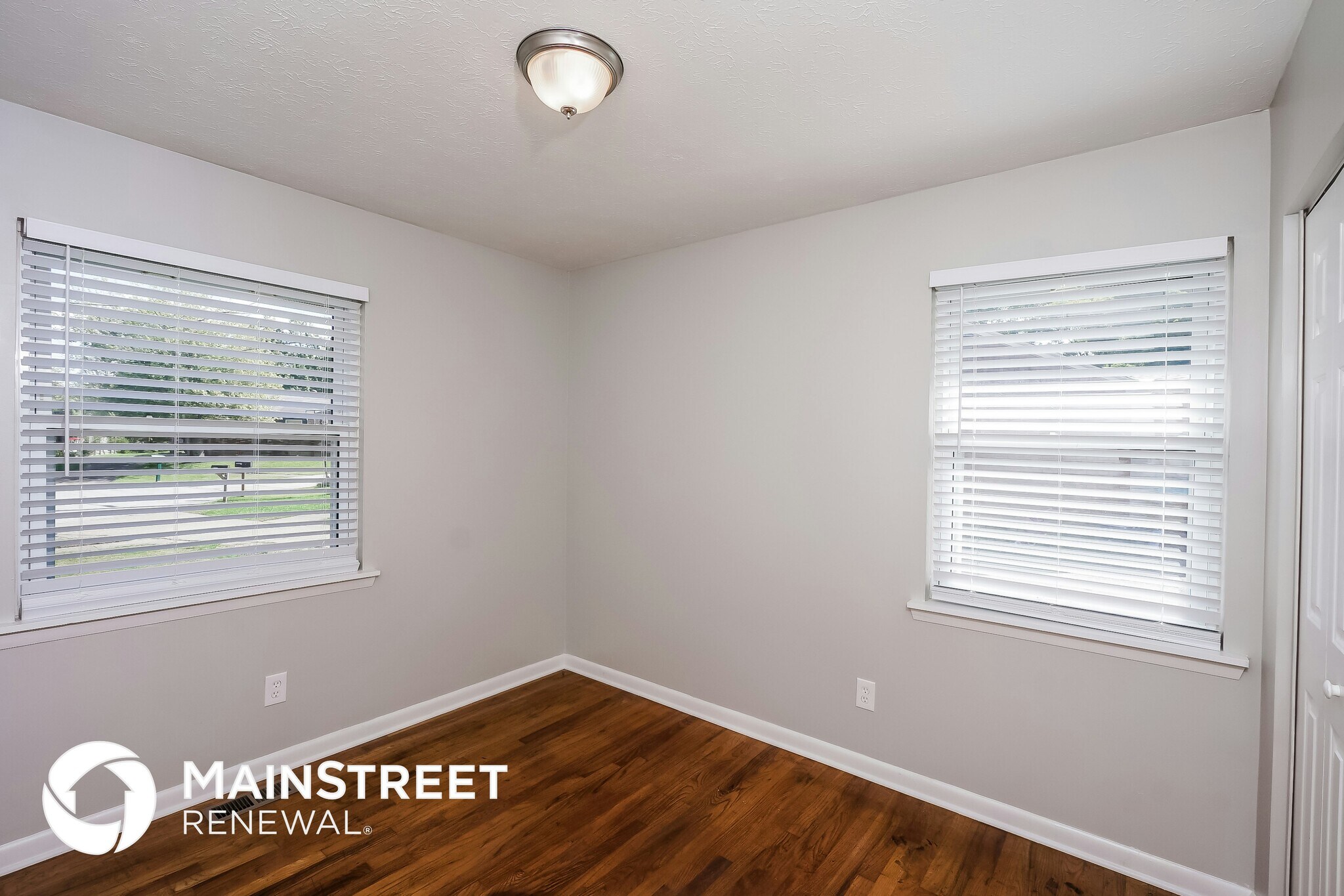 Building Photo - 3600 Ember Cir