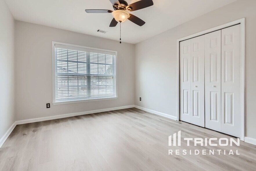 Building Photo - 7259 Madison Cir