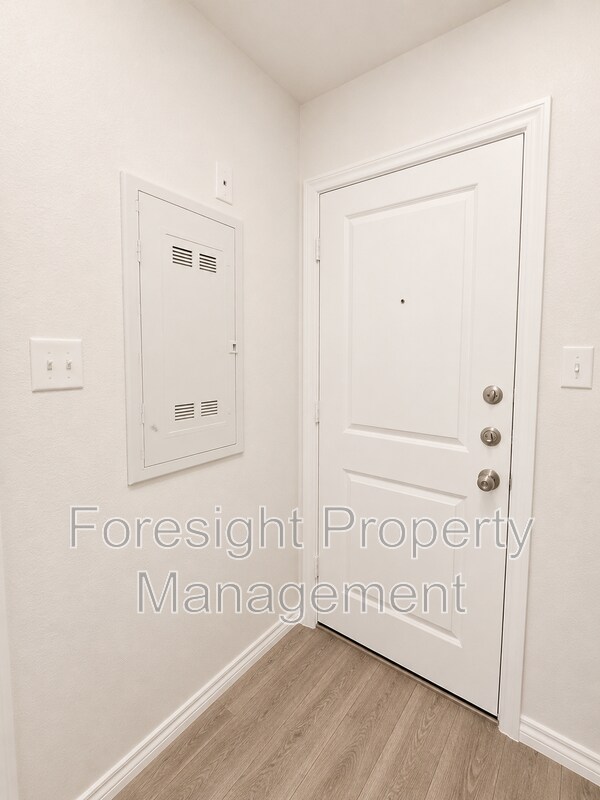 Building Photo - 538 Concho St
