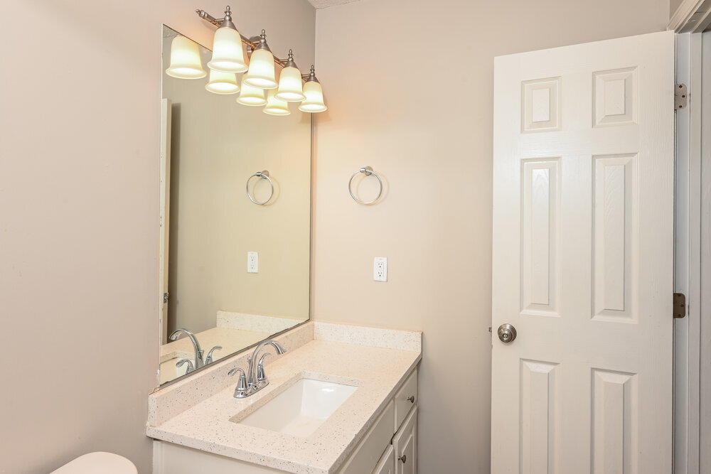 Building Photo - 1243 Shady Brook Ct