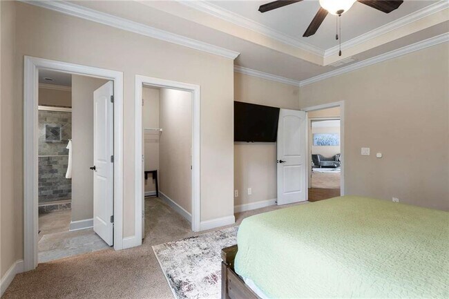 Building Photo - 6552 Long Acres Dr