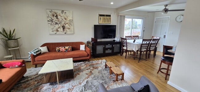 Building Photo - 35 Universal Ave