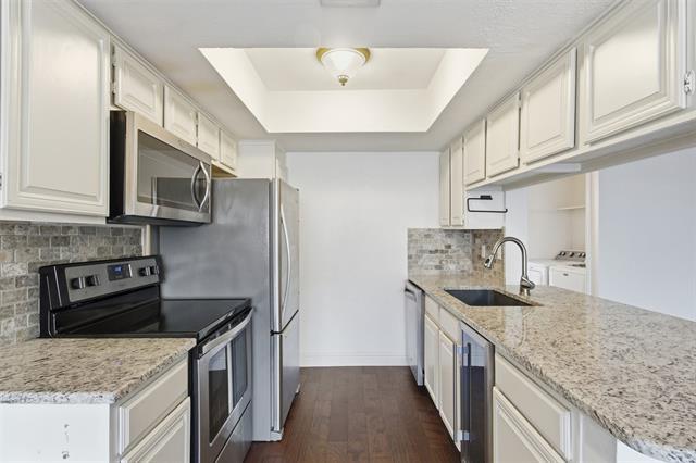 Building Photo - 2505 Wedglea Dr