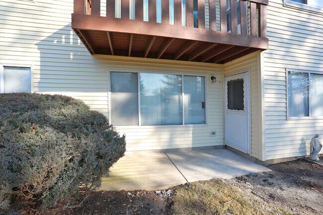 Building Photo - 675 Greenfield Ct