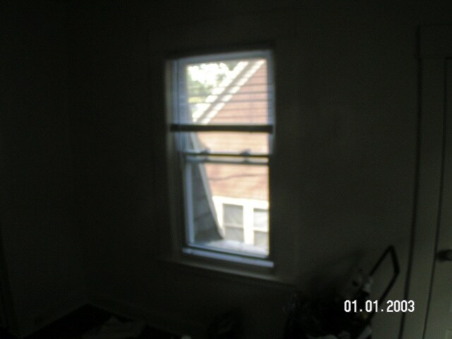 Building Photo - 2233 Buchanan Ave SW