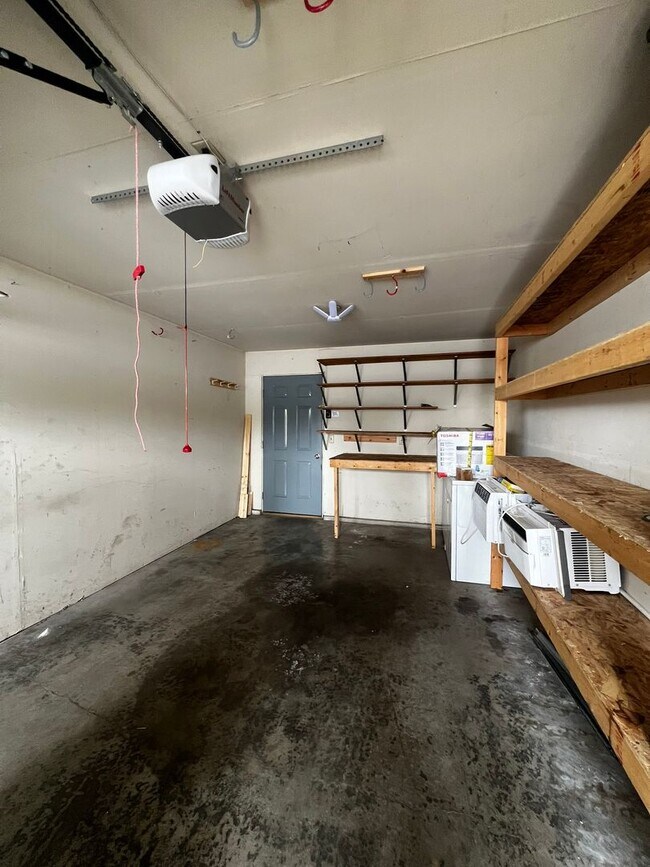 Building Photo - 126 E Grover St