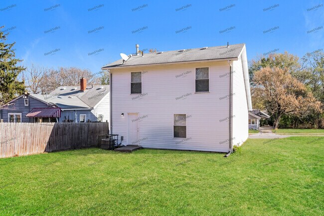 Building Photo - 7134 Agnes Ave