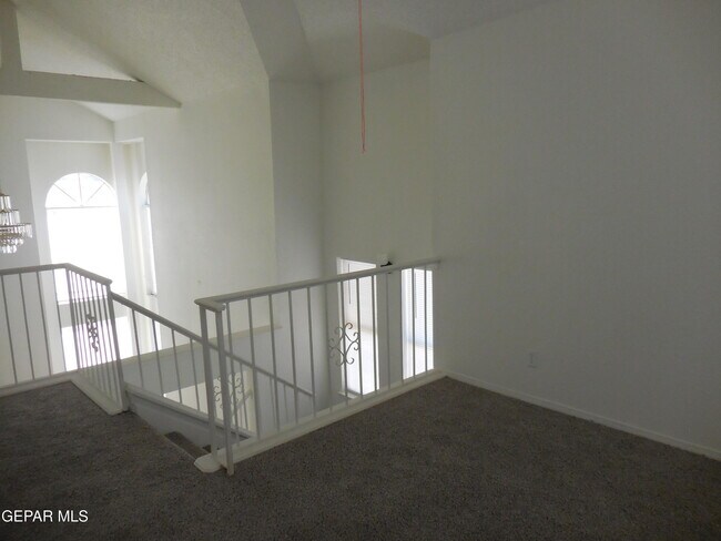 Building Photo - 5804 River Hollow Ct