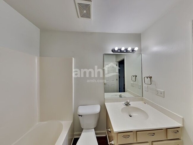 Building Photo - 6536 Arvington Way