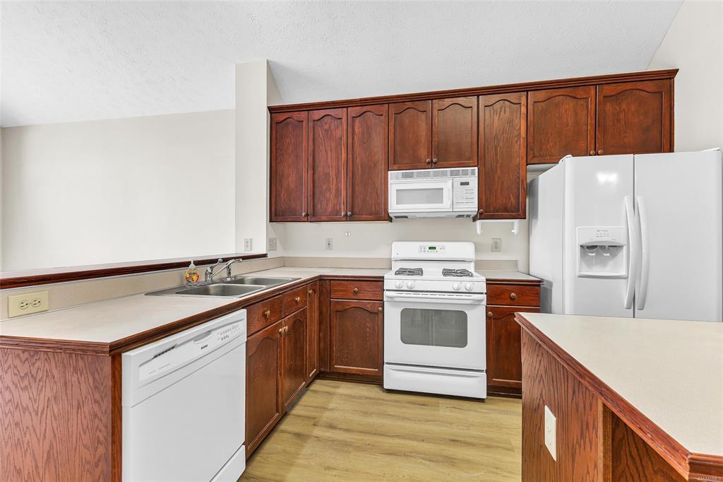 Building Photo - 2638 Queens Hollow Ct