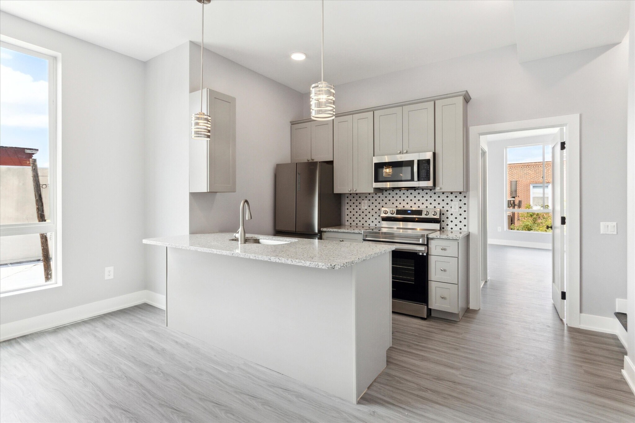 Building Photo - 650 South St