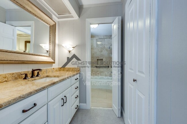 Building Photo - 1227 Carl Seyfert Memorial Dr