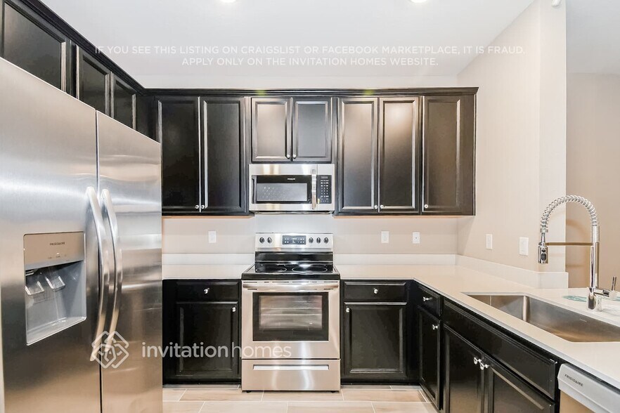 Building Photo - 612 Cherry Ridge Dr