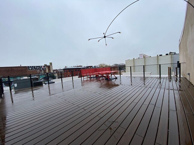 Building Photo - 501 South St