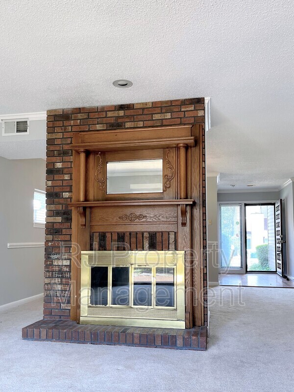 Building Photo - 3085 Rising Sun Rd